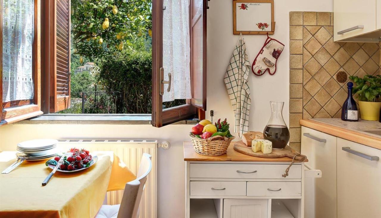 Villa Dei Fiori - Exclusive Villa With Garden In Sorrento Coast Vico Equense Exterior photo